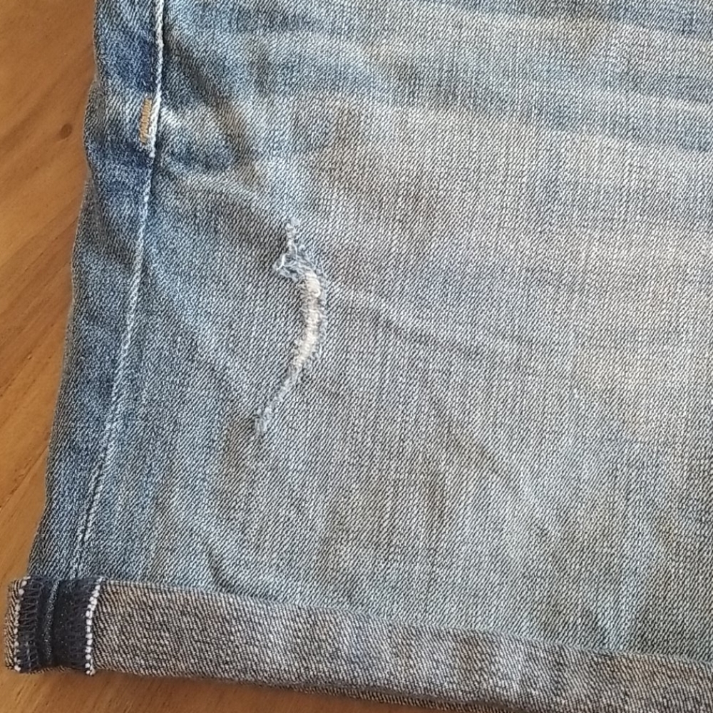 LOFT Blue Jean Shorts, Cuffed, Medium Wash, Size 8, 6.5" Inseam, EUC - Picture 5 of 7